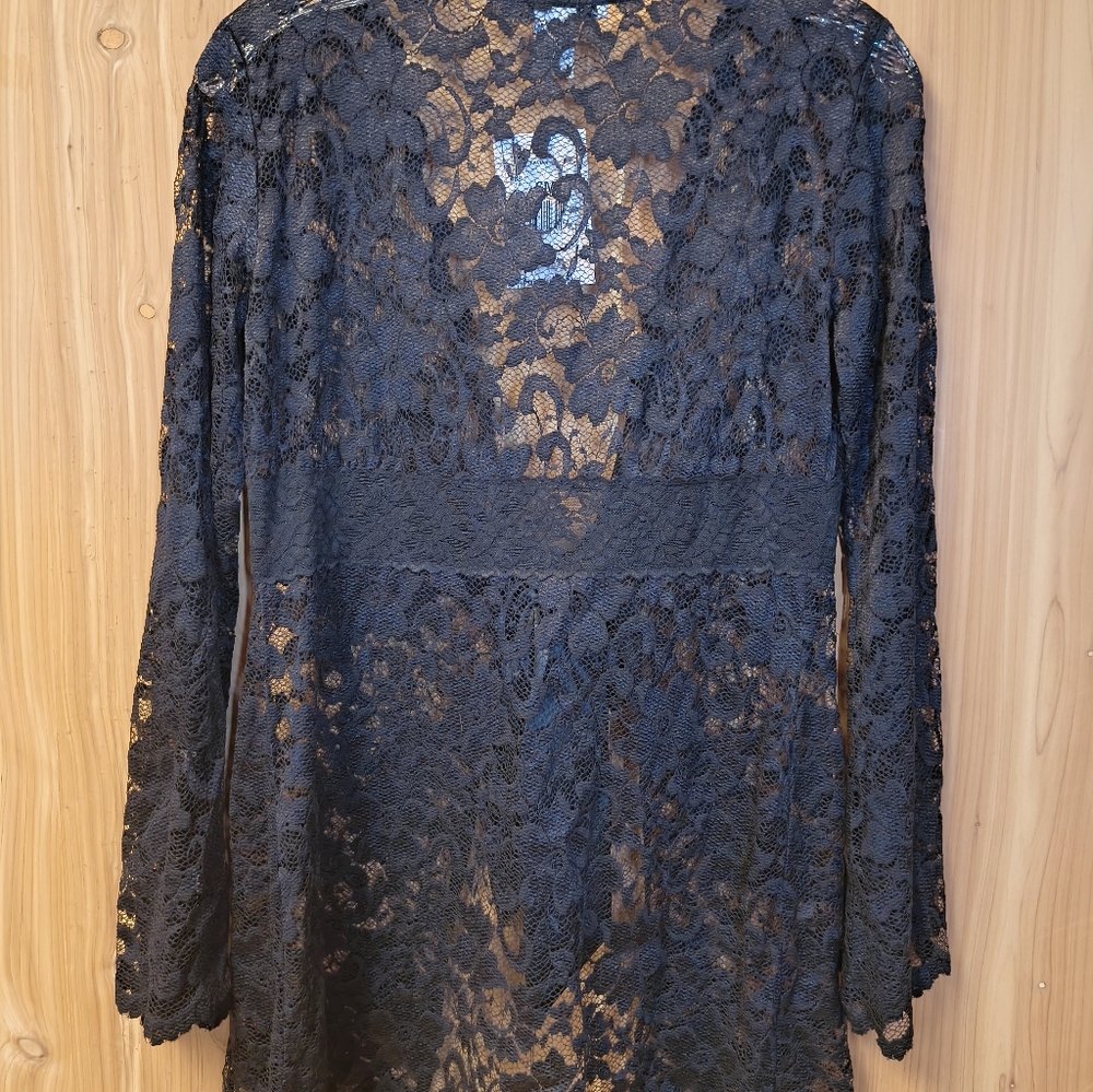 NWT Women's CAbi Black Lace Set with Satin Ribbon, Size Small - Picture 8 of 8
